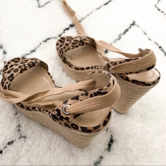 NEW🖤 leopard print wrap wedges open toe - Picture 4 of 5